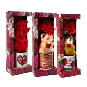 Caja rectangular transparente con mini ramo de 2 flores artificiales,…