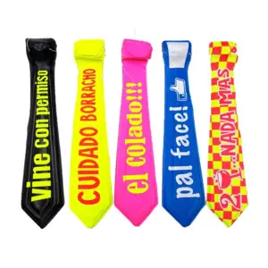 Paquete de 12 corbatas con temática para fiesta, con frases divertida…