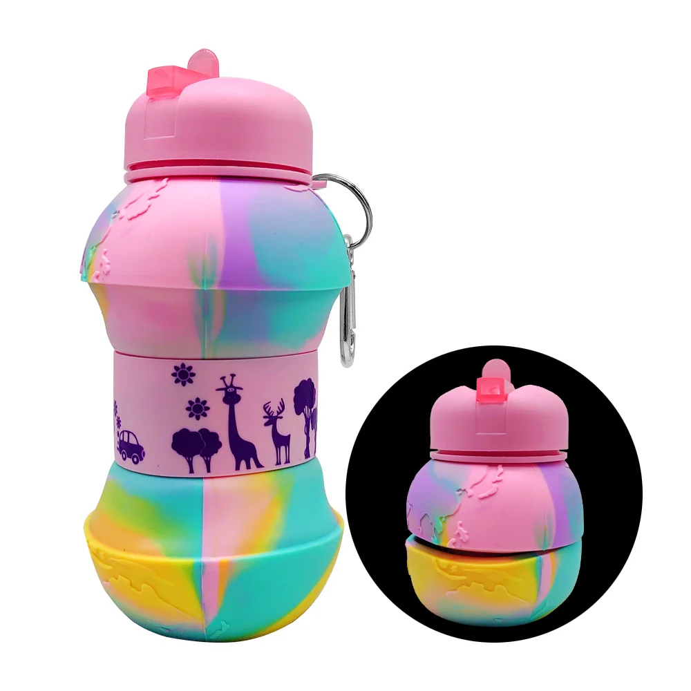 Botella retráctil de silicón multicolor con relieves y franja con dis…