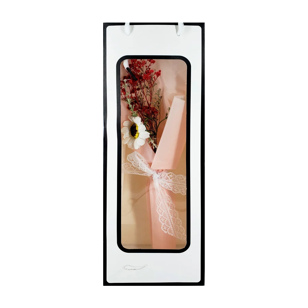 Bolsa de regalo rectangular con ramo de flores con listón de encaje, …