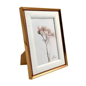 Portarretrato chico con marco de madera y borde dorado de 10x15cm - 4…