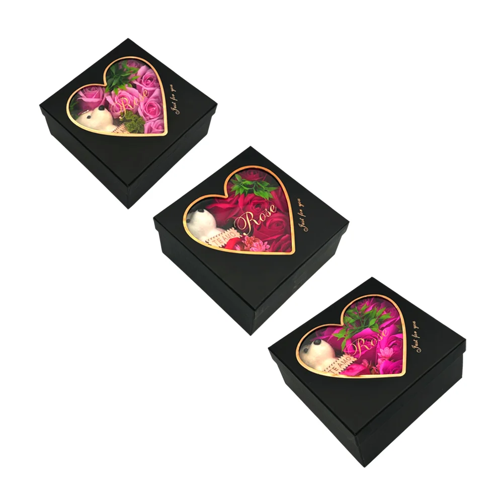 Estuche cuadrado con ventana en forma de corazón, 7 rosas artificiale…