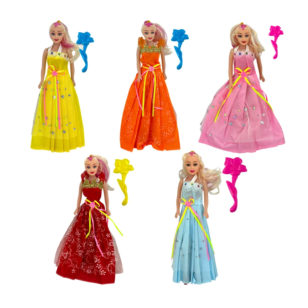 Muñeca juguete con vestido largo de tul con lentejuelas o diamantina …
