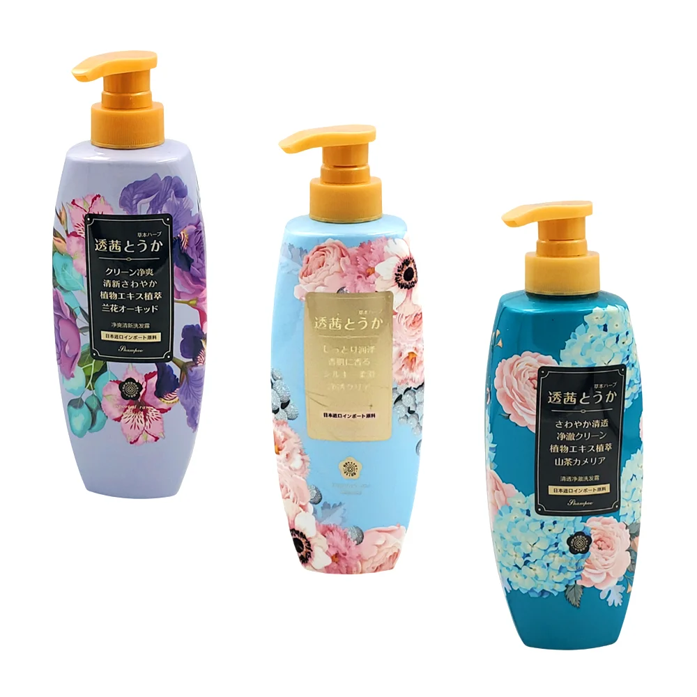 Shampoo con extracto de flores para mejorar la apariencia del cabello…