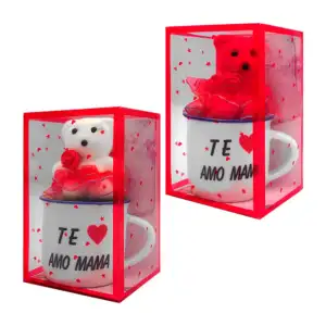 Caja rectangular transparente con mini taza de cerámica y mini oso de…