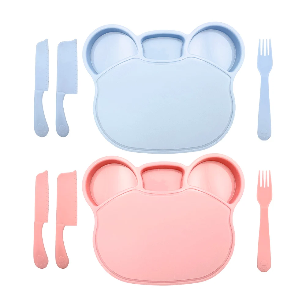 Plato plano de plástico infantil en forma de oso con tenedor y cuchil…