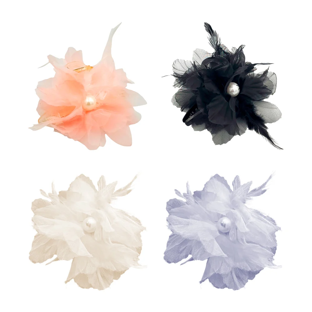 1pza Pinza grande con perla, tela en forma de flor y plumas, variedad…