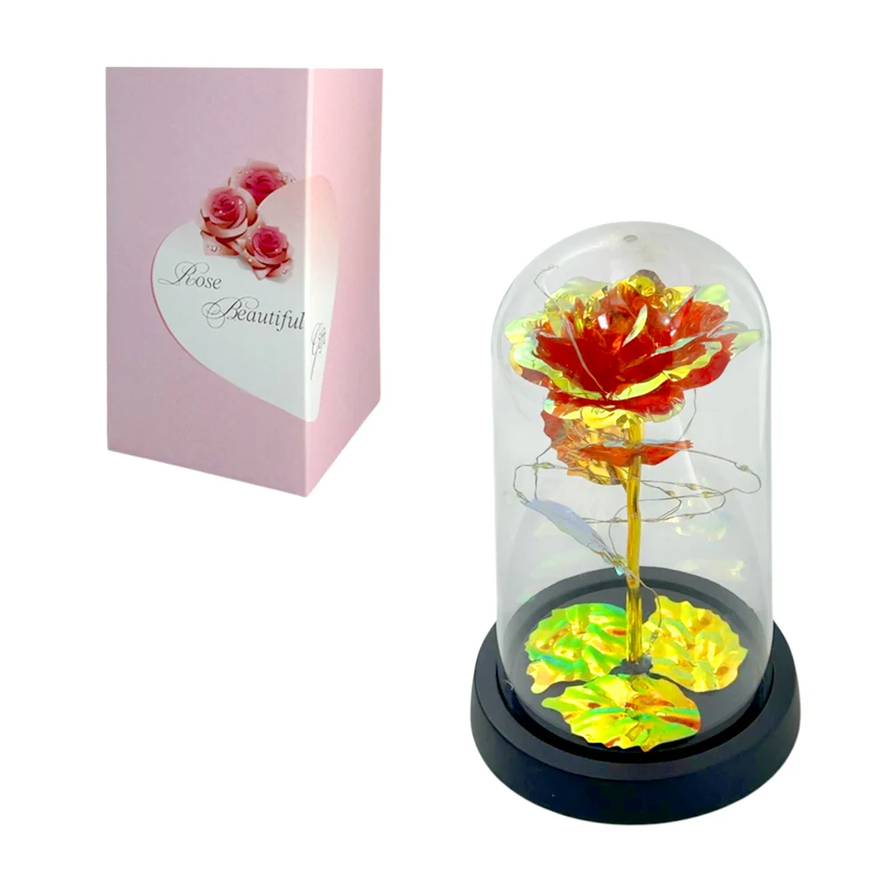 Rosa tornasol encapsulada con tira de luz led y pétalos en el fondo, …