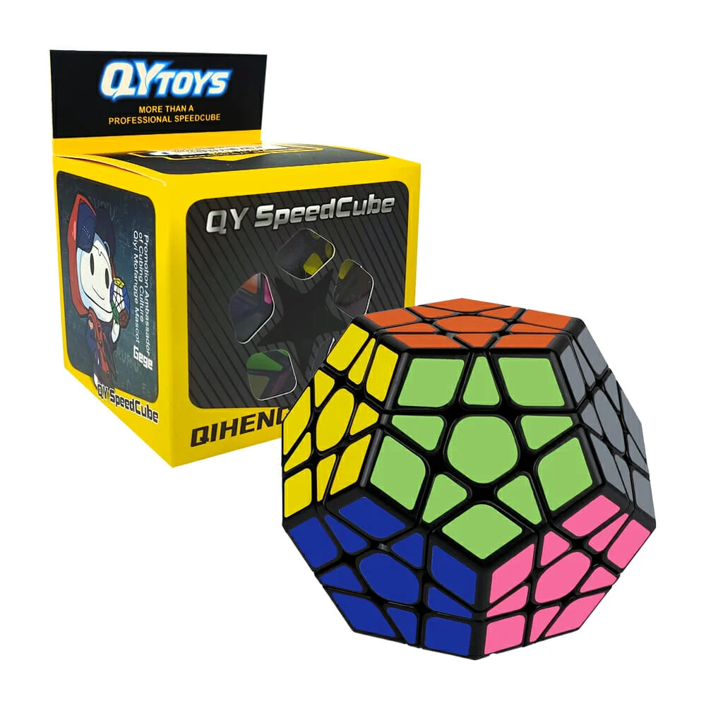 Cubo rubik de prisma dodecaedro con 12 caras en forma de pentágono / …
