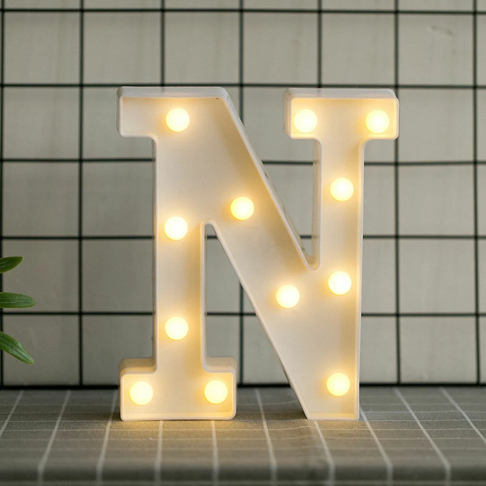 Lámpara de escritorio, con diseño de la letra N / led.54.n