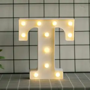 Lámpara de escritorio, con diseño de la letra T / led.54.t