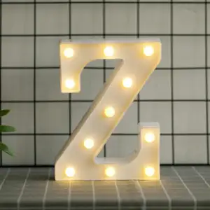 Lámpara de escritorio, con diseño de la letra Z / led.54.z