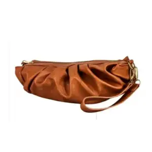 Bolsa tipo cartera para dama, con diseño arrugado, variedad de colore…