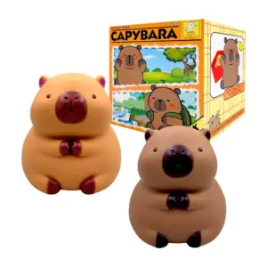 Alcancía pequeña de plástico en forma de capibara sentado, colores va…