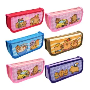 Lapicera rectangular de tela con 2 compartimentos estampado de capiba…