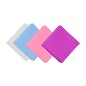 Paquete chico con 20 servilletas de doble pliegue, lisas, colores var…