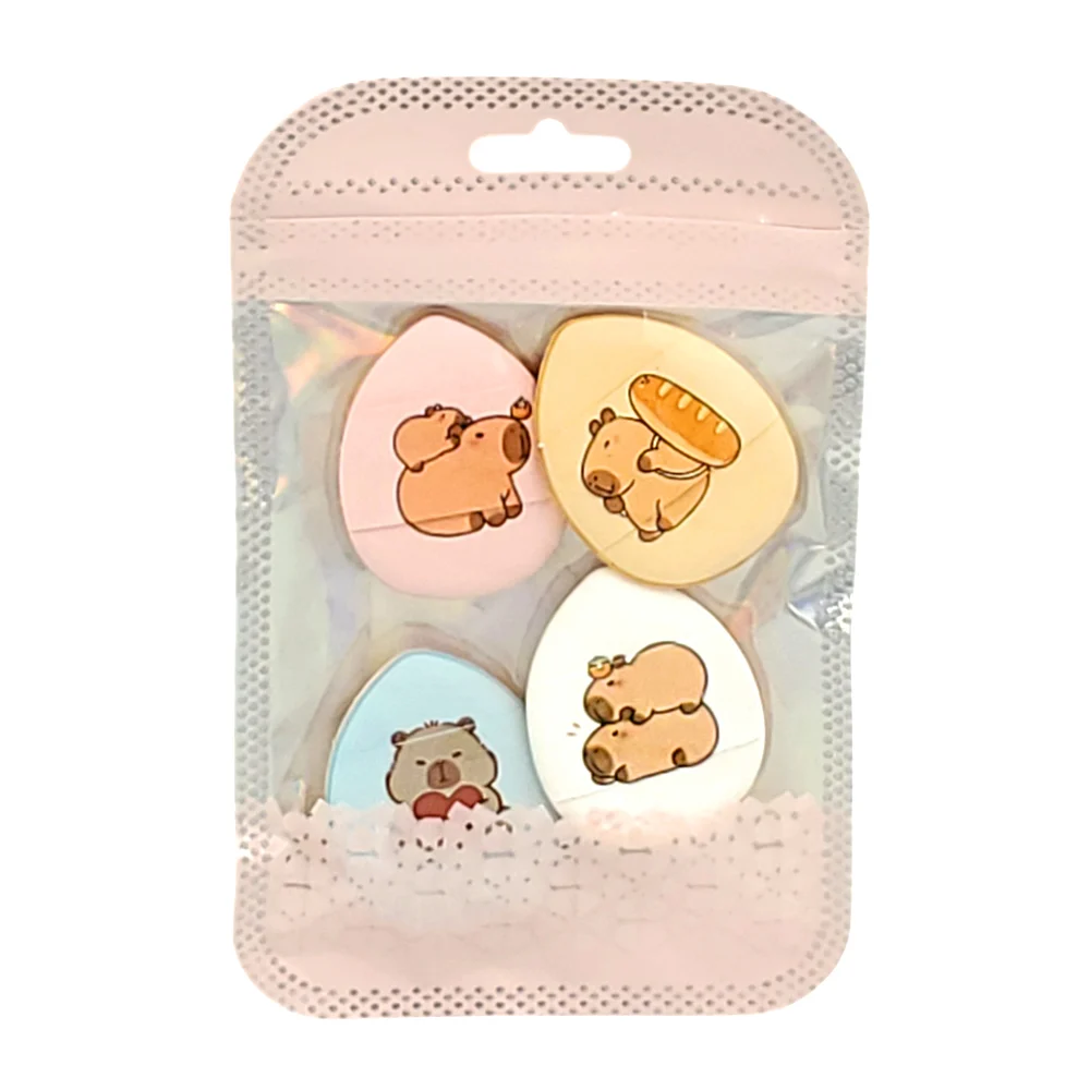 Paquete con 4 mini esponjas con estampado de capibara para maquillaje…