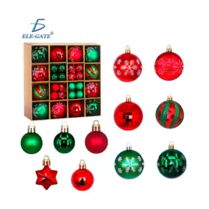 Paquete con 44 esferas navideñas tipo cristal / fes.40.4