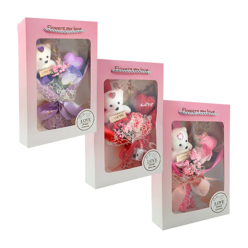 Caja con mini ramo decorativo, rosa, corazón y mini osito i love you,…
