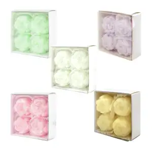 Paquete con 4 mini velas aromáticas con diseño de rosas, varios color…