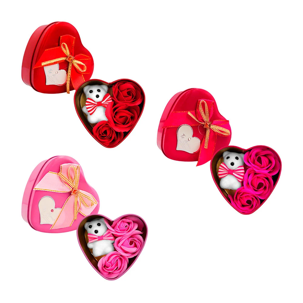 Caja metálica en forma de corazón y moño, con 3 rosas eternas + osito