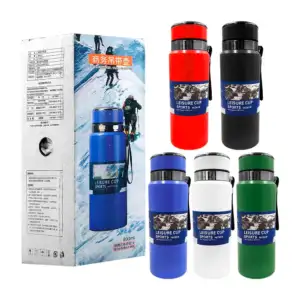 Botella termo de 800ml con detalles metálicos y agarradera, variedad …