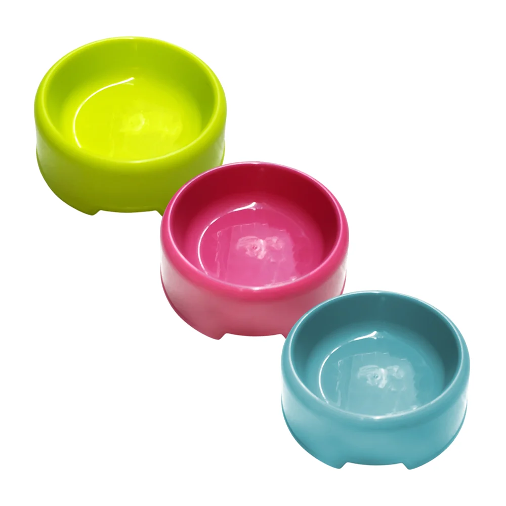 Plato redondo de plástico en colores lisos con diseño ergonómico para…