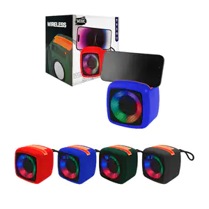 Bocina cuadrada inalámbrica con luz rgb y soporte para celular + corr…