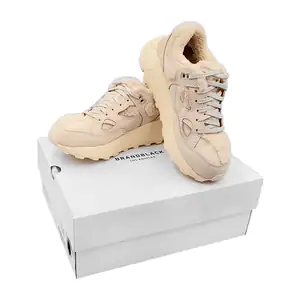 Par de tenis brandblank modelo aura 130 shearling, unisex, variedad d…