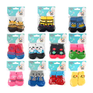 Paquete con 4 mini calcetines para mascota en talla m, variedad de mo…