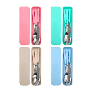 Set de 3 cubiertos en color plata con mango ergonómico, variedad + es…