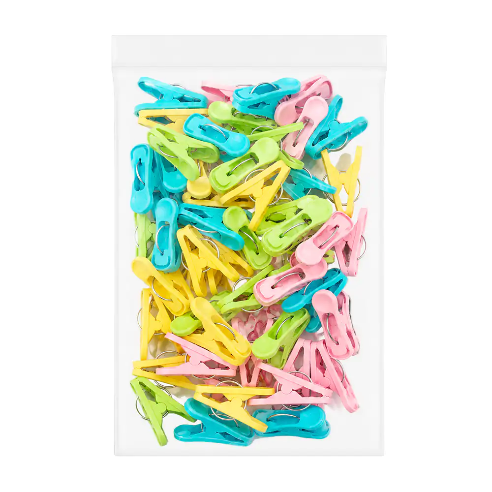 Bolsa con 50 pinzas de plástico resistente para colgar ropa, variedad…