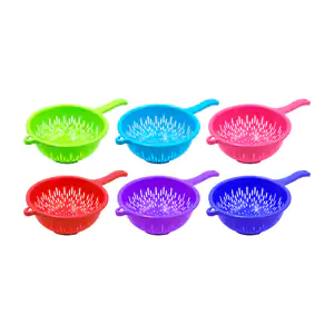 Colador - escurridor de plástico con mango chico, 21cm, agarre ergonó…