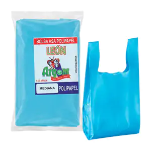Paquete con 1kilo aprox. bolsa mediana plástica de camiseta con agarr…