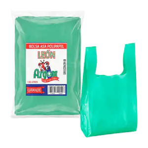 Paquete con 1kilo aprox. bolsa grande plástica de camiseta con agarra…
