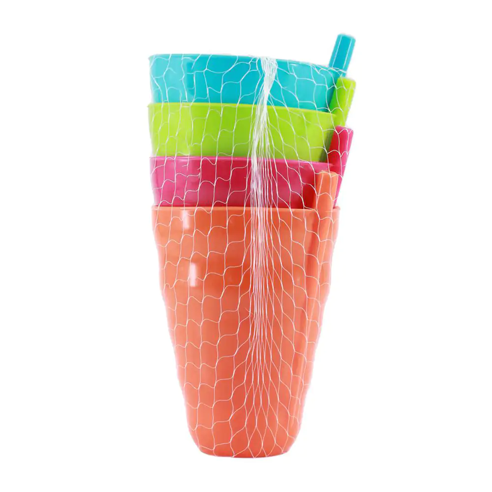 Paquete con 4 vasos de plástico resistente infantil con popote integr…