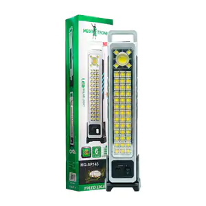 Lámpara led tipo reflector de 30w recargable con panel solar y 6 modo…