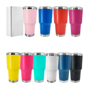 Vaso tipo termo con capacidad de 30oz y textura rugosa + popote, vari…