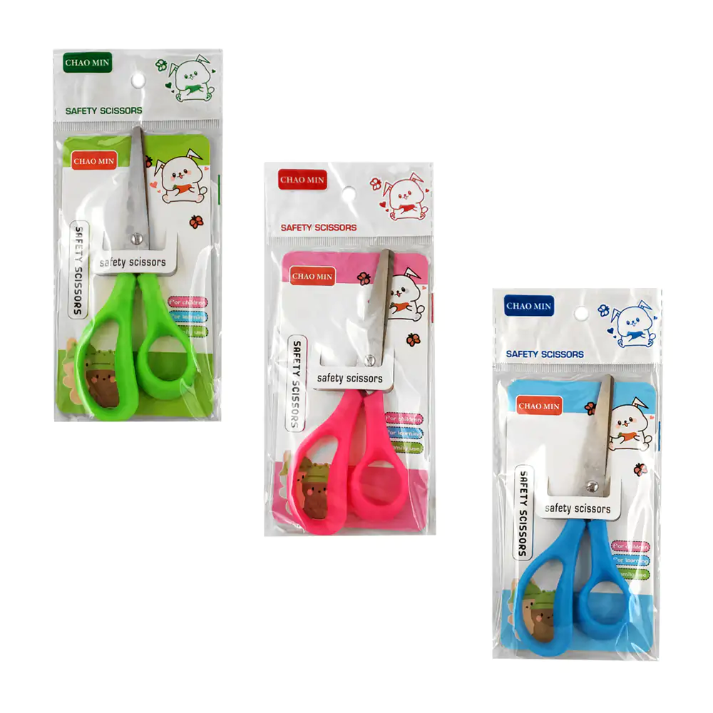 Tijera escolar metálica chao min de 14cm con mango de plástico, varie…