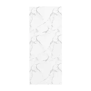 Rollo con papel tapiz de 120x290cm con estampado de mármol y detalles…