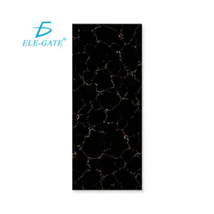 Rollo con papel tapiz de 120x290cm con estampado de mármol negro con …