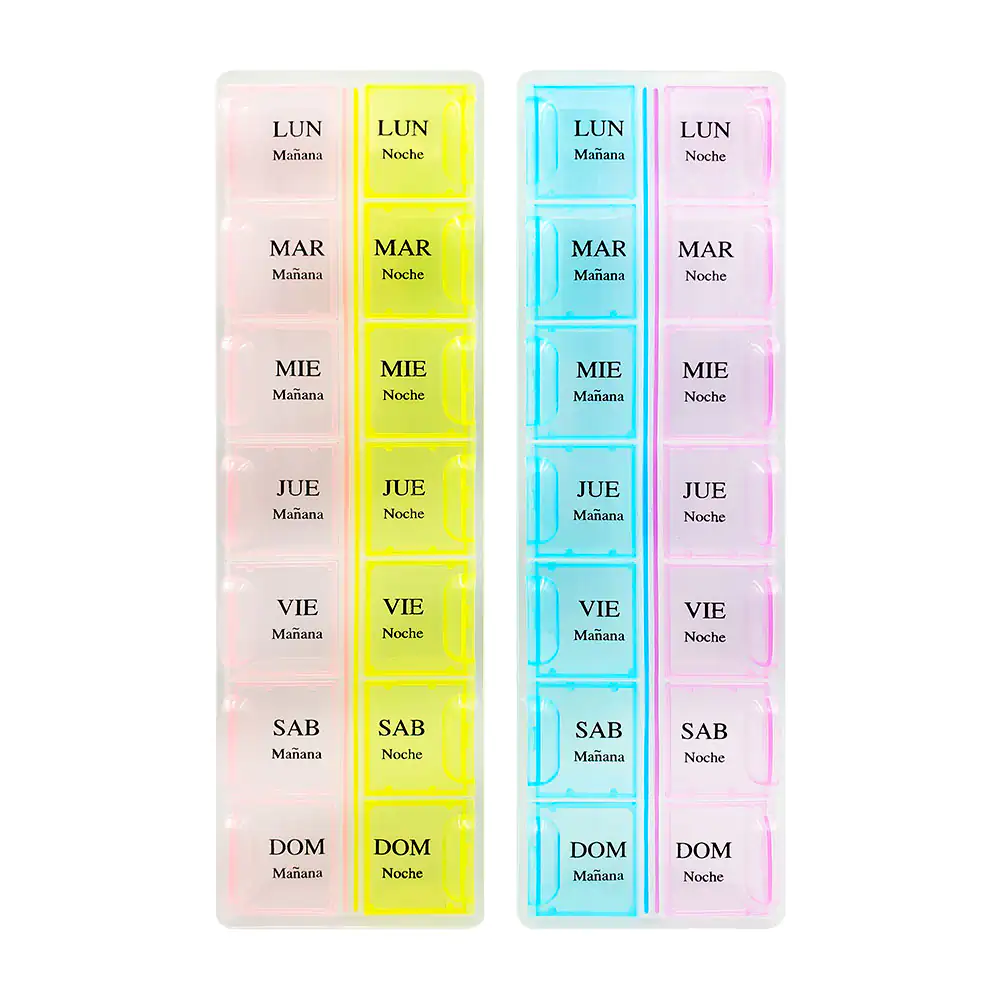 Pastillero con 18 compartimentos, estampado con los días de la semana…