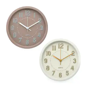Reloj redondo de pared quartz en color liso y números con triple líne…