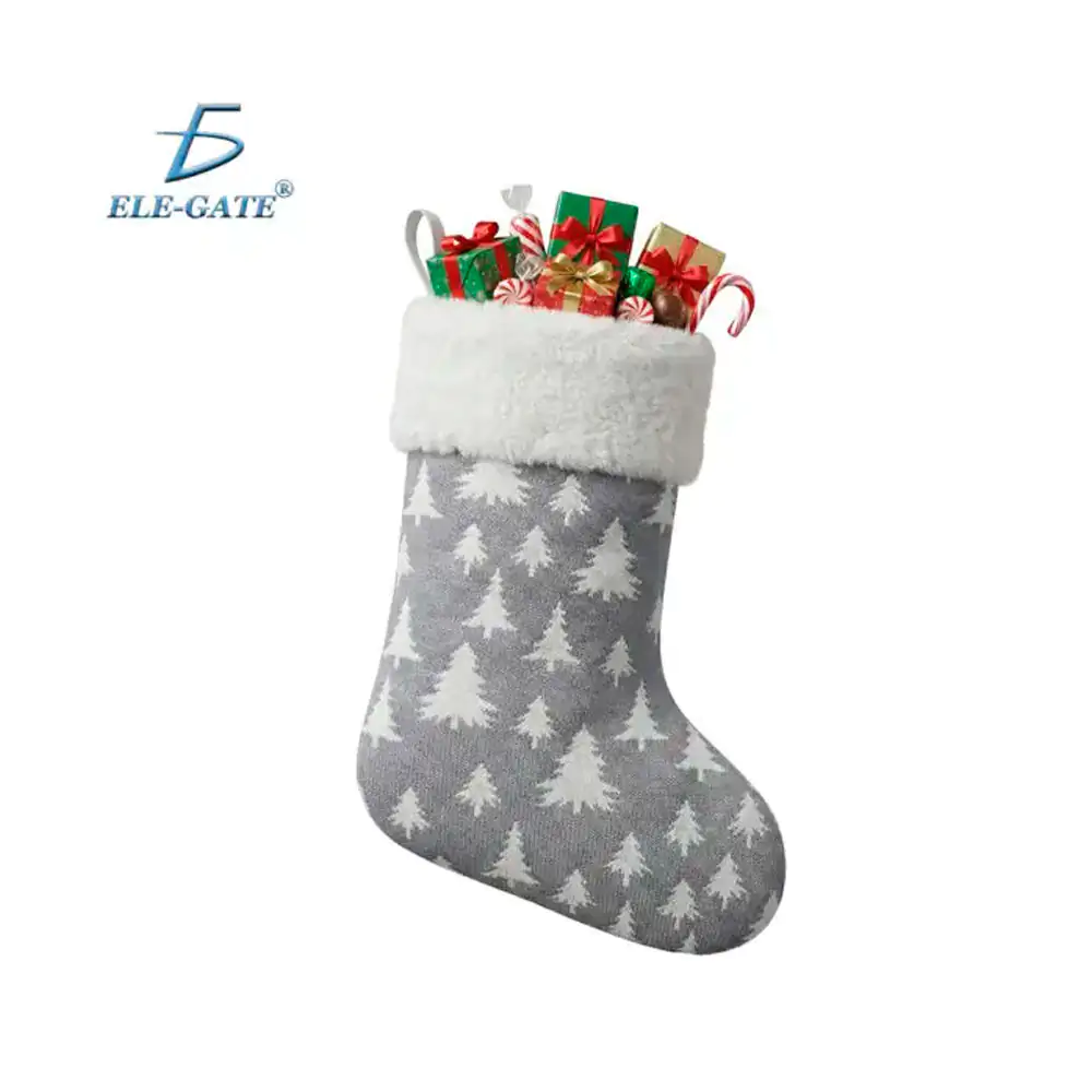 1pza bota decorativa grande con temática navideña con pinos blancos, 43cm, color gris / fes.34