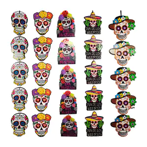 Paquete de 5 figuras - adornos colgantes con diseño del día de muerto…