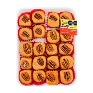 Charola con 20pzas de jamoncillo lucy artesanal con trocito de nuez /…