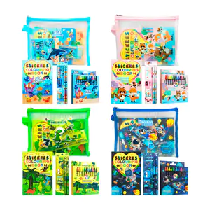 Bolsa tipo colorera con crayones, lápices, regla, borrador, sacapunta…