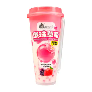 1pza Bebida asiática láctea con perlas explosivas sabor fresa, 520ml