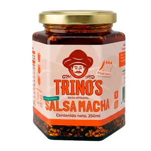 Frasco de salsa macha artesanal trinos con nivel de picor suave, 250ml