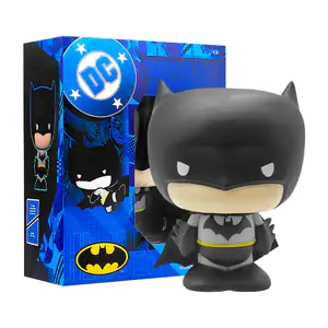 Alcancía de plástico 3d con diseño de batman cabezón y capa de tela, …